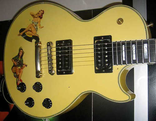 Gibson's recreation of Steve's legendary guitar A white mid'70s Les Paul